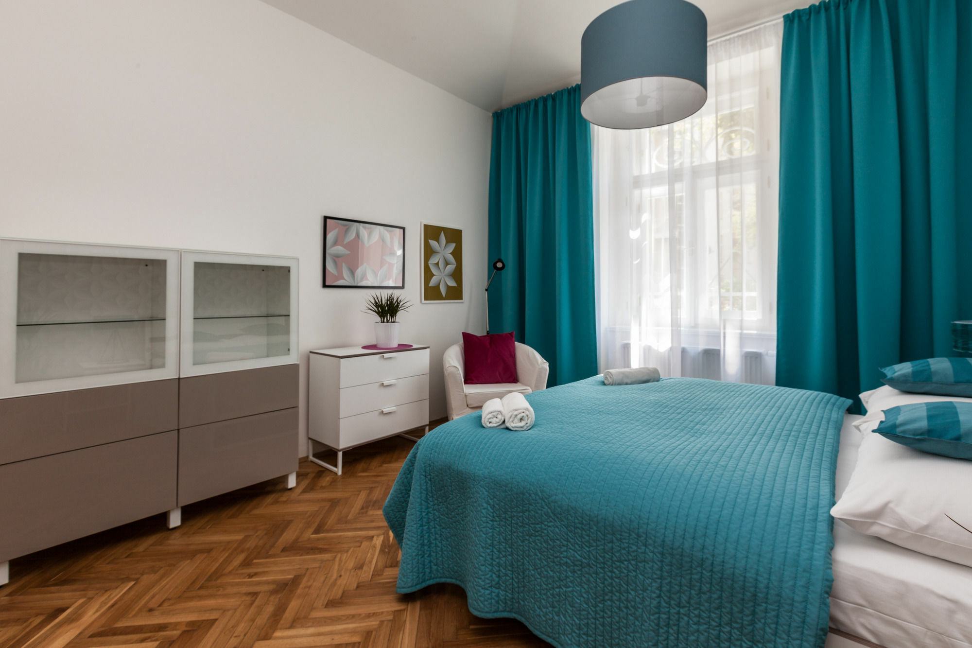 Comfortable Apartahotel Praga